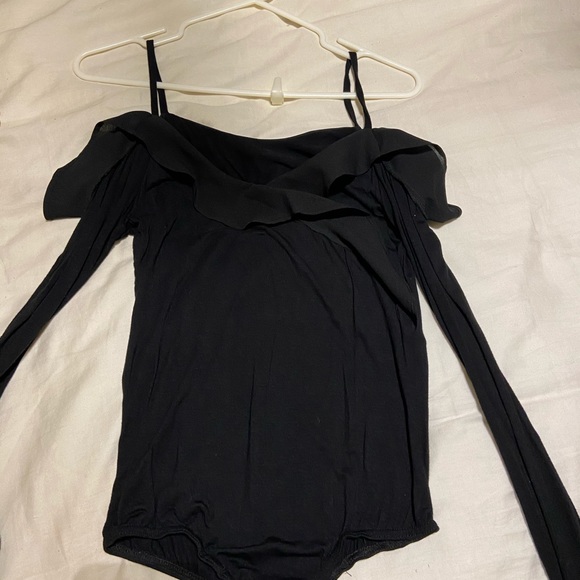 Off the shoulder frill bodysuit - Picture 2 of 3